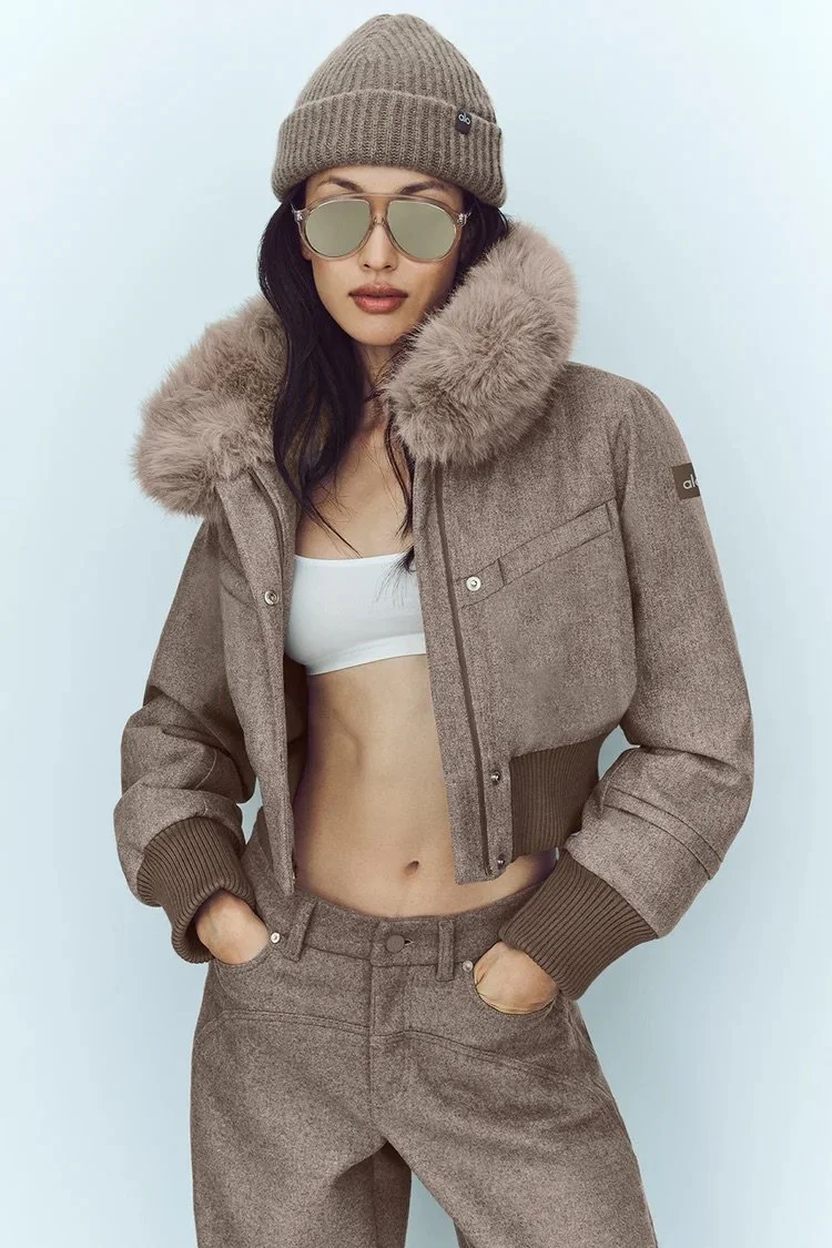 Alo Yoga Alpine Cocoa Collection - Alo Atelier - Winter 2025 Alo Yoga Alpine Cocoa Collection - Alo Atelier - Winter 2025